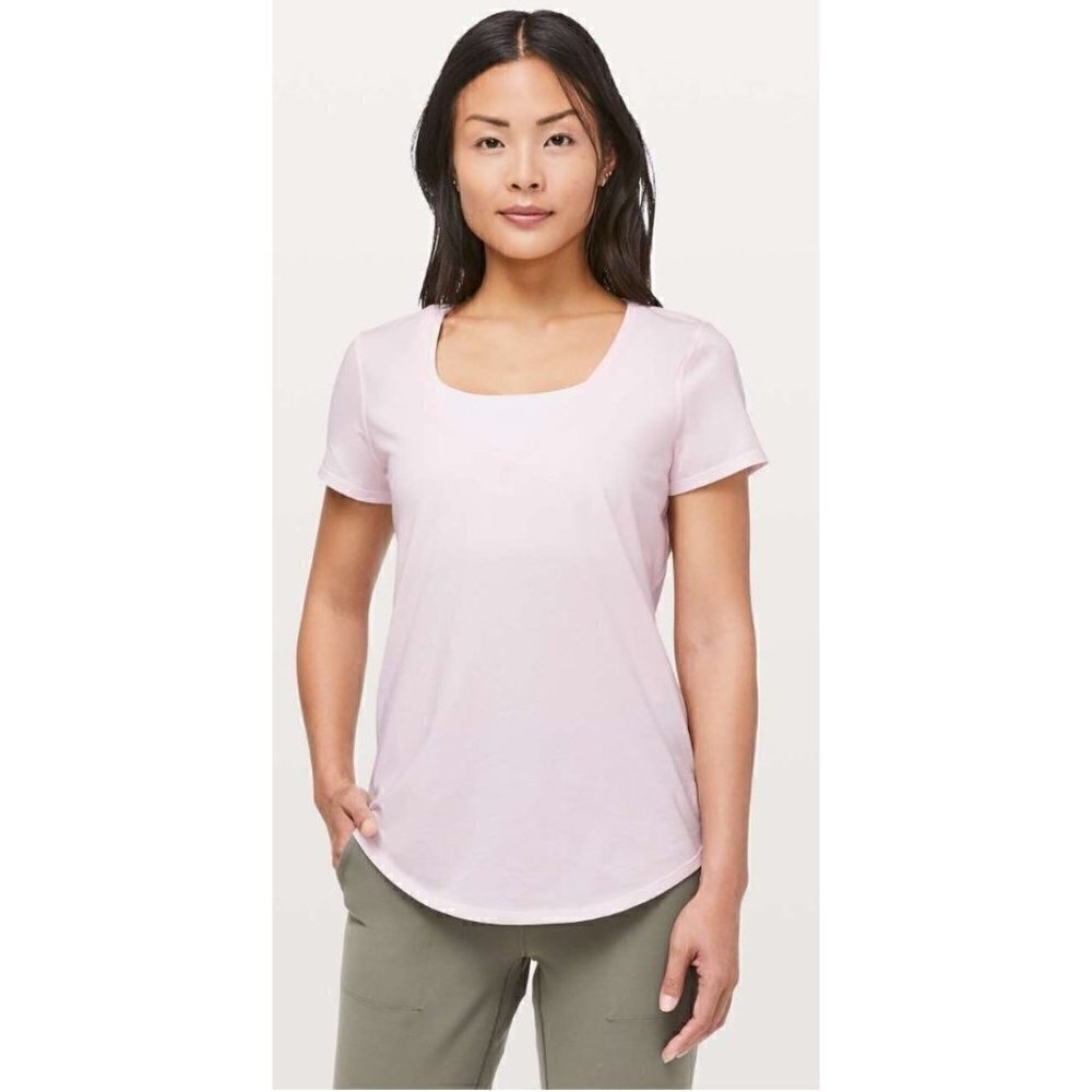 Lululemon Love Tee V Pink Glow Short Sleeve Athletic T-Shirt 6‎